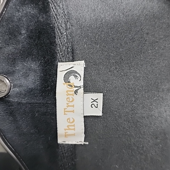 Black Velvet zip-up hoodie with Rhinestones. Size 2X Women's - Picture 4 of 9